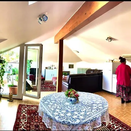 Homestay Zorab&b *